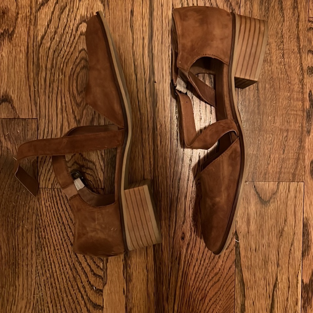 Shoes - Picture 2 of 2
